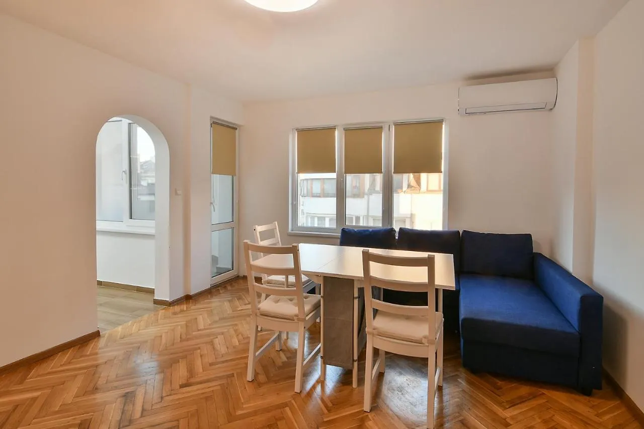 דירה וארנה Central 3Br With Parking Nearby Opera